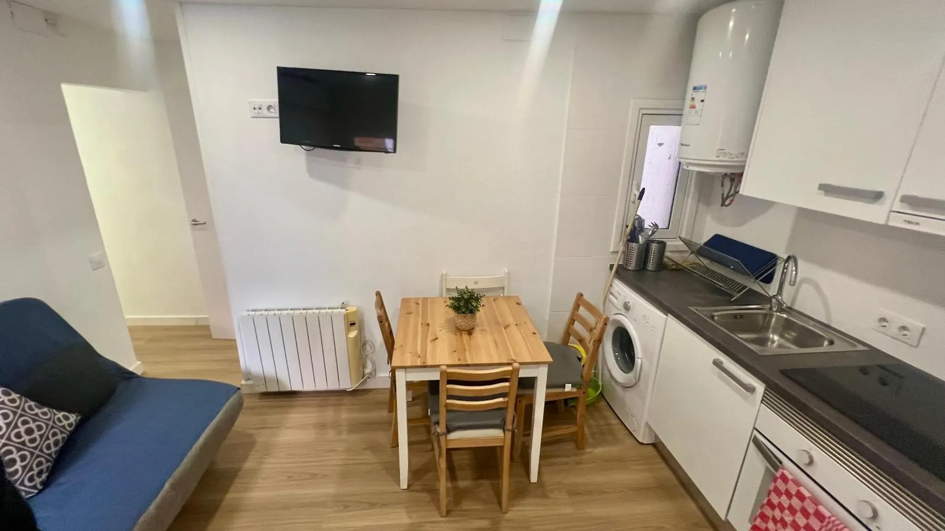 Charming And Quiet Apartments Near Barcelona L'Hospitalet de Llobregat