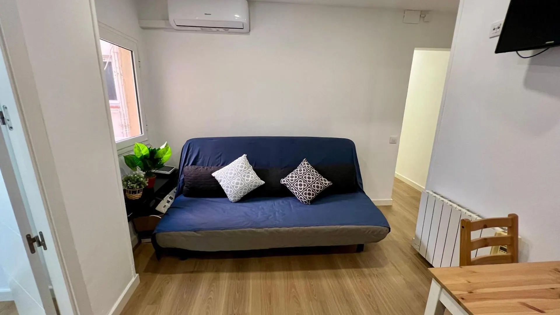 Charming And Quiet Apartments Near Barcelona L'Hospitalet de Llobregat Spanje